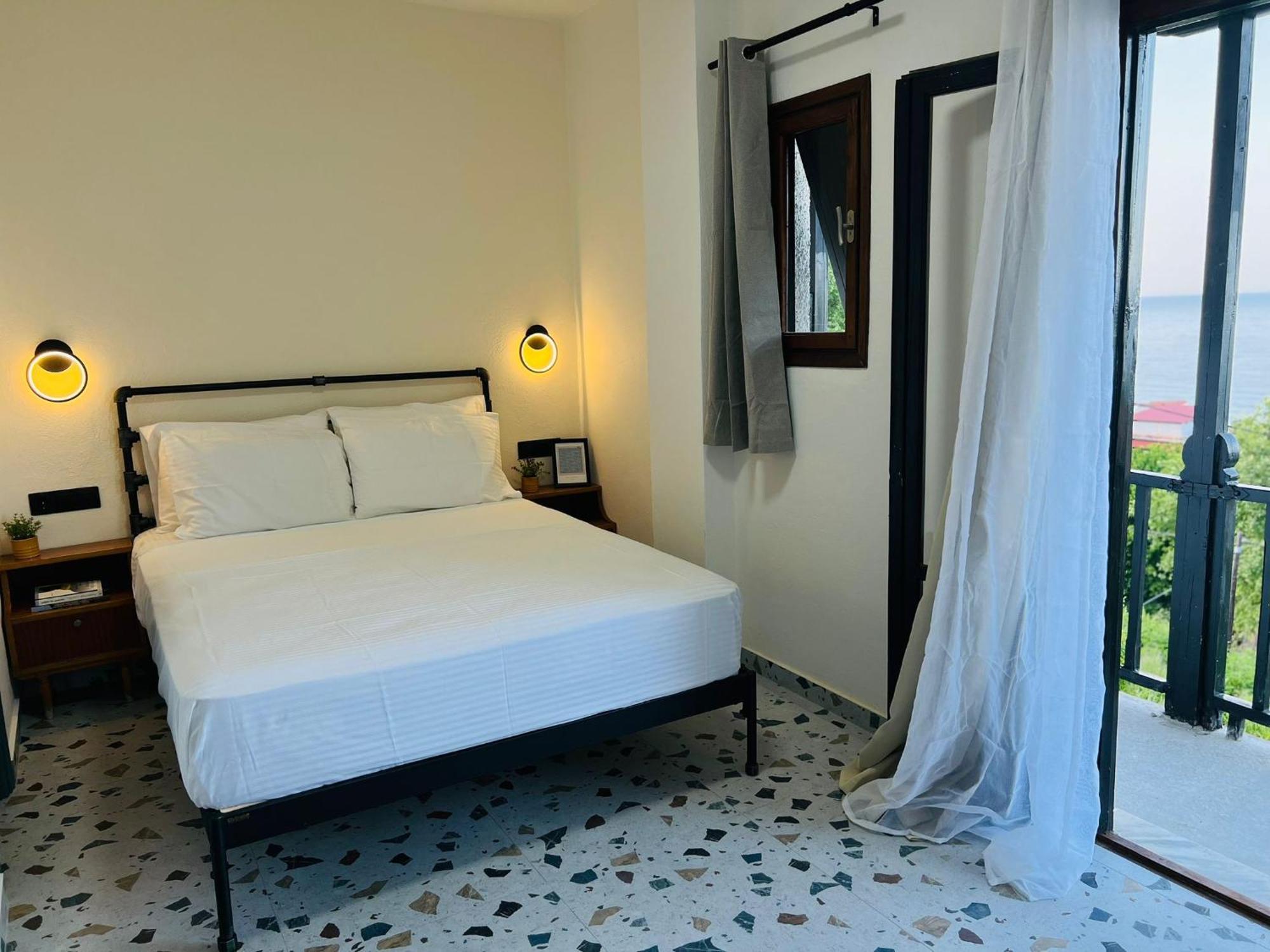 Yalla Chorefto - Hotel & Fun Extérieur photo